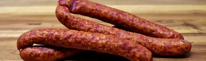 Ile kcal ma kiełbasa z grilla? Zaskakujące fakty o kaloriach