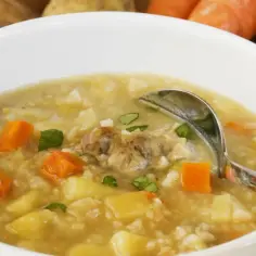 Ile gotować kaszę w krupniku, aby uzyskać idealną konsystencję?
