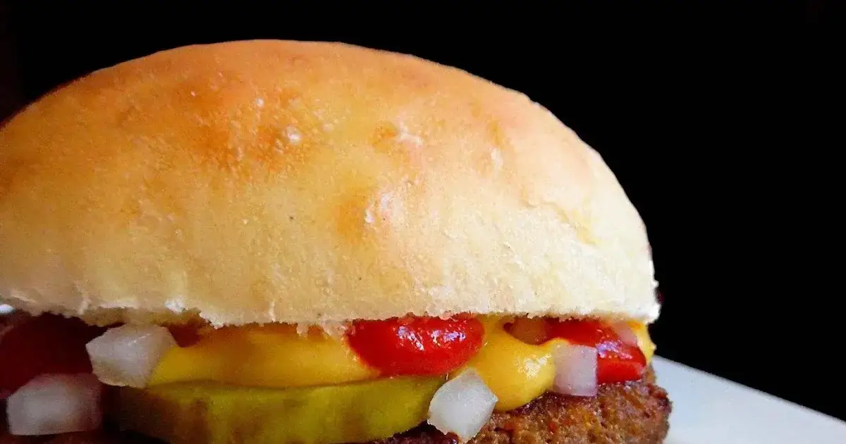 Zdjęcie Jak zrobić hamburgery z McDonald's w domu i zaskocz bliskich smakiem