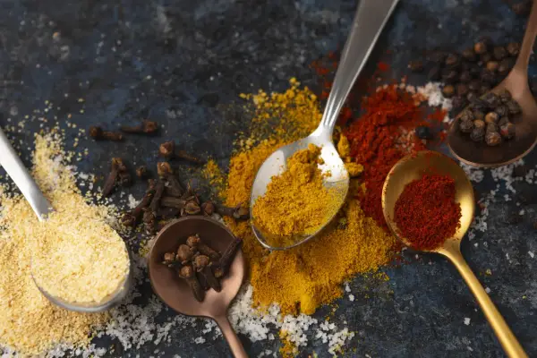 Jakie przyprawy do królika pieczonego, aby zachwycić smakiem i aromatem?